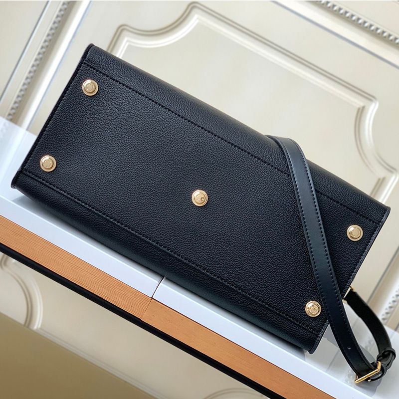 louis vuitton on my side mm tote in grained leather black louis vuitton on my side mm tote in grained leather black